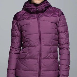 Lululemon Fluffin Awesome Down Puffer Jacket in Plum, Sz 4